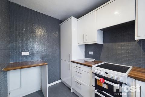 70 Whitley Close, Stanwell, Staines-upon-thames, TW19 7EZ