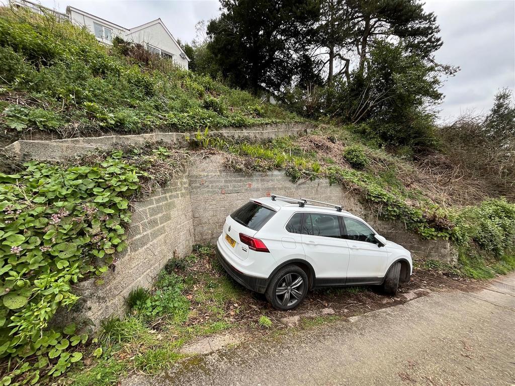 Parking Bay.jpg