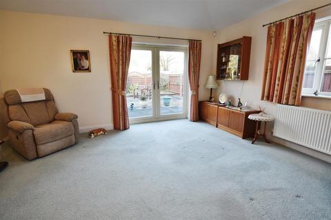 3 bedroom detached bungalow for sale, High Street, Morton, Bourne