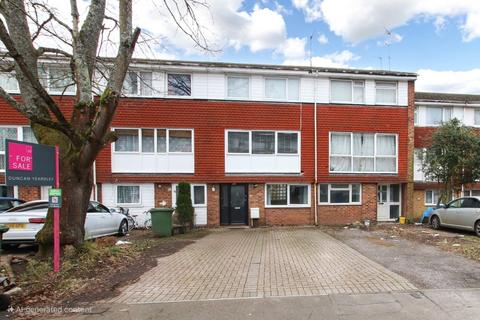 1 bedroom maisonette for sale, Farnham Close, Bracknell, Berkshire, RG12