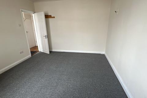 1 bedroom in a house share to rent, Leaver Gardens, Greenford UB6