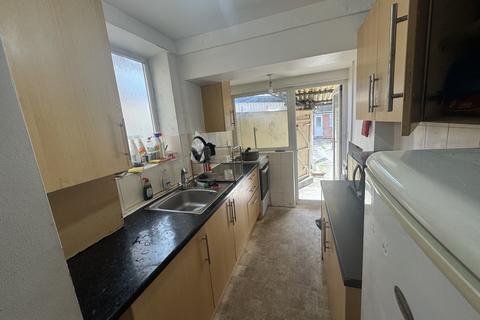 1 bedroom in a house share to rent, Leaver Gardens, Greenford UB6