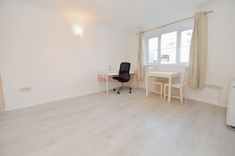 Studio to rent, Kitchener Road, Southampton SO17