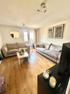 2 bedroom flat for sale, Melling Drive, ENFIELD, Greater London, EN1