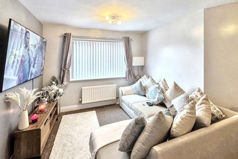 2 bedroom apartment for sale, Edendale Avenue, Cowpen, Blyth, Northumberland, NE24 5HS