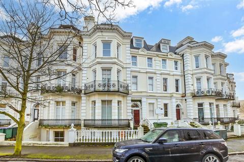 3 bedroom apartment for sale, Trinity Crescent, Folkestone, Kent