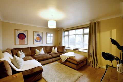 3 Briarsyde Close, Whickham, Newcastle Upon Tyne, NE16 5UJ