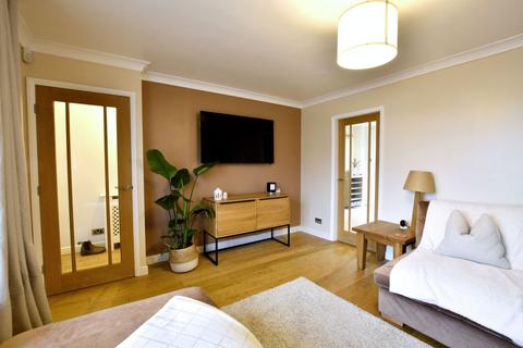 3 Briarsyde Close, Whickham, Newcastle Upon Tyne, NE16 5UJ
