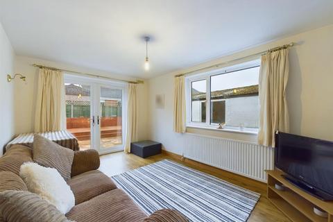 5 bedroom detached house for sale, Scarborough Road, Bridlington