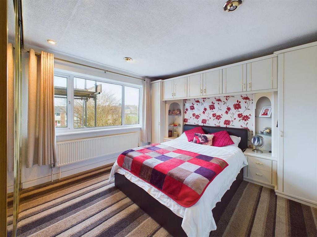 Bedroom: