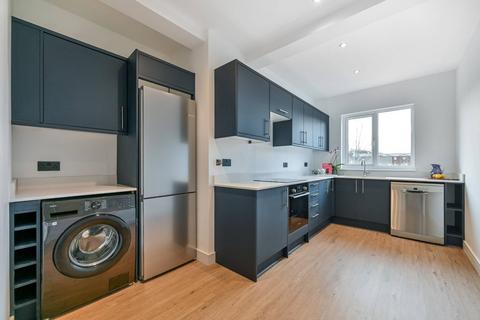 1 bedroom flat for sale, 81 Central Road, Worcester Park KT4