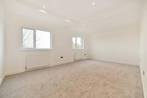 1 bedroom flat for sale, 81 Central Road, Worcester Park KT4