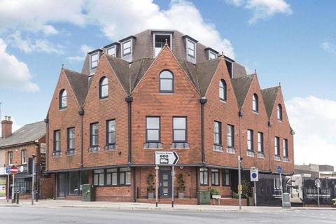 1 bedroom flat for sale, Park Street, Camberley GU15