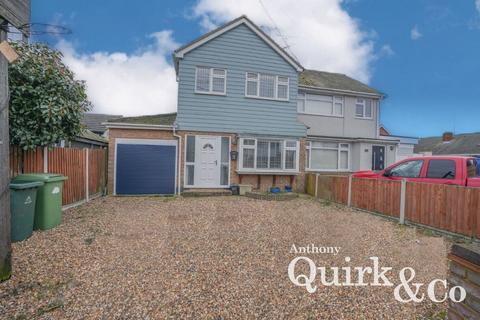 3 bedroom semi-detached house for sale, Holbek Road, Canvey Island, SS8