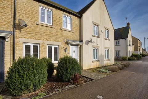 3 bedroom terraced house for sale, Elmhurst Way, Carterton OX18