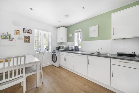 14 Badgers Drive, Wantage, OX12 9WJ