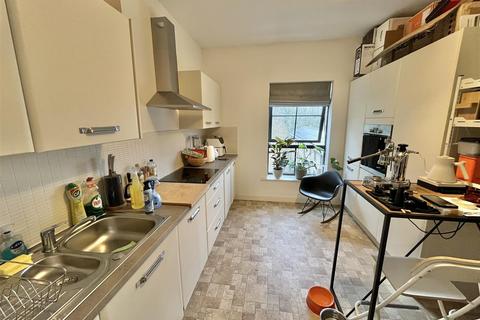 2 bedroom apartment for sale, Kinderlee Way, Chisworth, Glossop