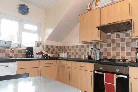 2 bedroom house to rent, Hope Drive, Nottingham NG7