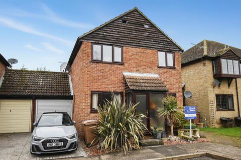 5 bedroom detached house for sale, Deerhurst Chase, Bicknacre