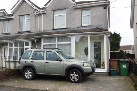 CEFN FFOREST AVENUE, BLACKWOOD, CAERPHILLY