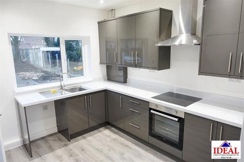 76 The Park, Woodlands, Doncaster, DN6 7RN