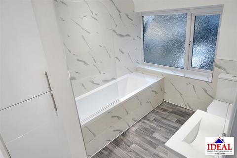 76 The Park, Woodlands, Doncaster, DN6 7RN