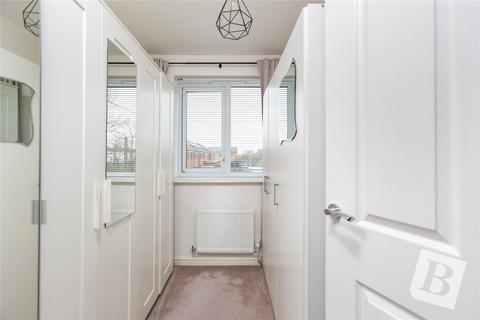 2 Sunliner Way, South Ockendon, RM15 5FS