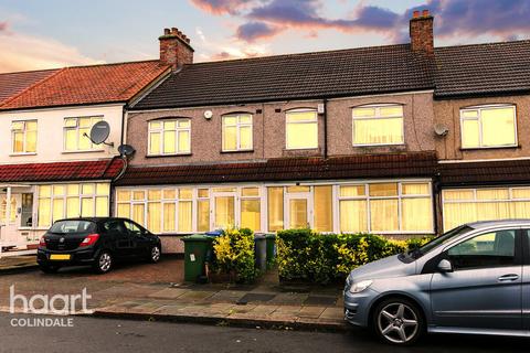 3 bedroom terraced house for sale, Sunnymead Road, NW9