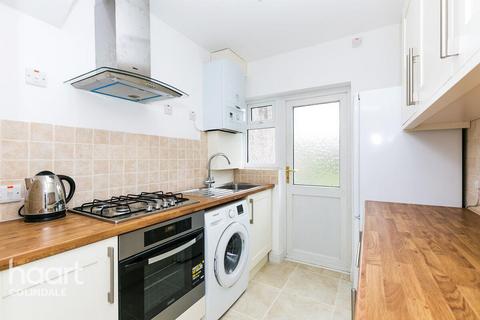 3 bedroom terraced house for sale, Sunnymead Road, NW9