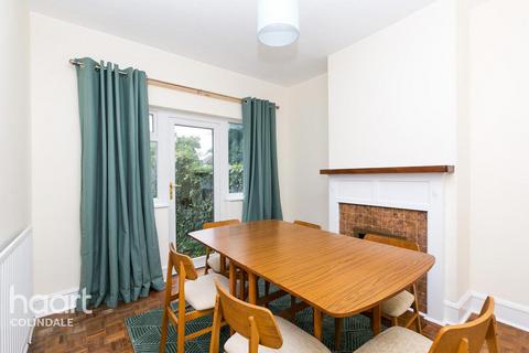 3 bedroom terraced house for sale, Sunnymead Road, NW9