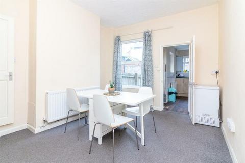 2 bedroom terraced house to rent, Chippendale Street, Nottingham, Nottinghamshire, NG7