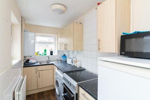 2 bedroom terraced house to rent, Chippendale Street, Nottingham, Nottinghamshire, NG7