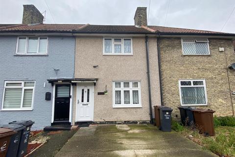 2 bedroom terraced house for sale, Downing Road, Dagenham