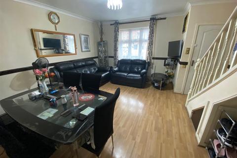 2 bedroom terraced house for sale, Downing Road, Dagenham