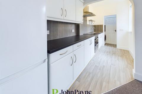 2 bedroom terraced house to rent, Highland Road, Earlsdon, Coventry, CV5