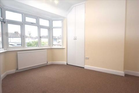 2 bedroom flat for sale, Torrington Road, Greenford