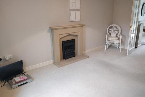 3 bedroom terraced house to rent, Beacon Mews, Lichfield