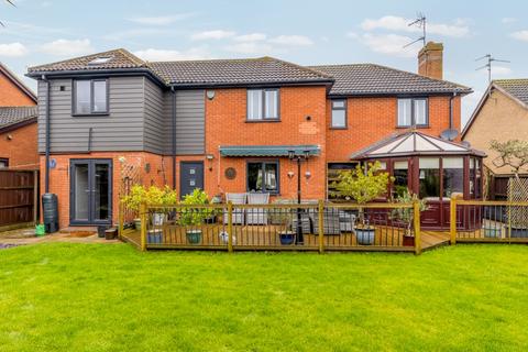 6 Ambleside Drive, Spalding, PE11 1JU