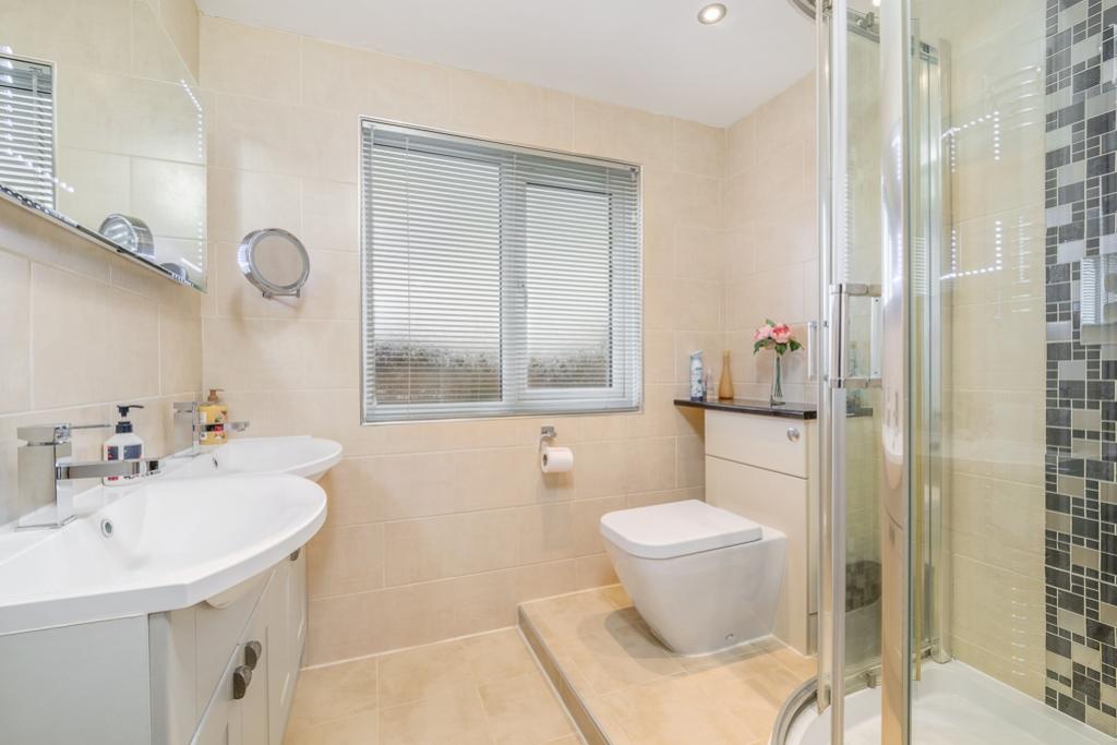 6 Ambleside Drive (Spalding)-29