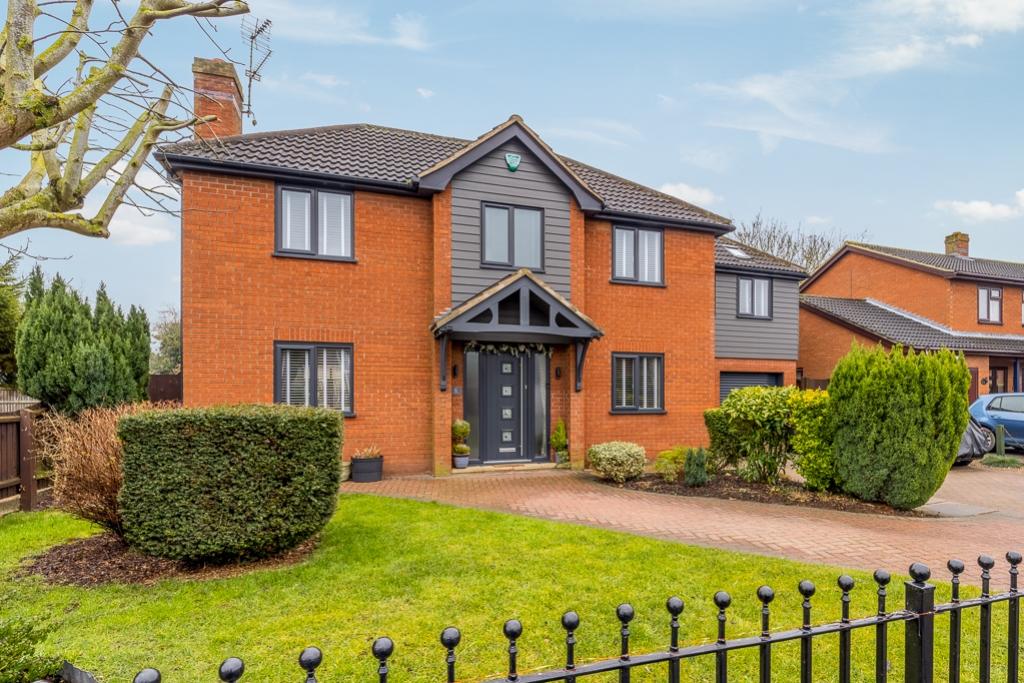 6 Ambleside Drive (Spalding)-1