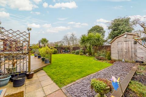 6 Ambleside Drive, Spalding, PE11 1JU