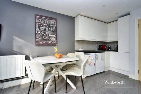 16 Senhouse Road, Sutton, SM3 8LE