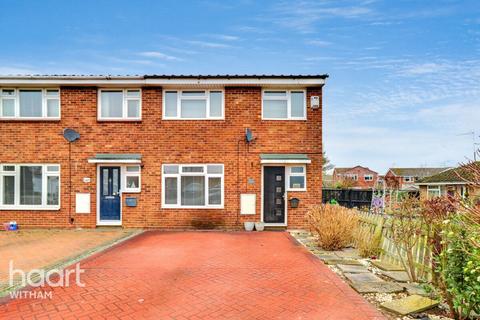 3 bedroom end of terrace house for sale, Calamint Road, Witham