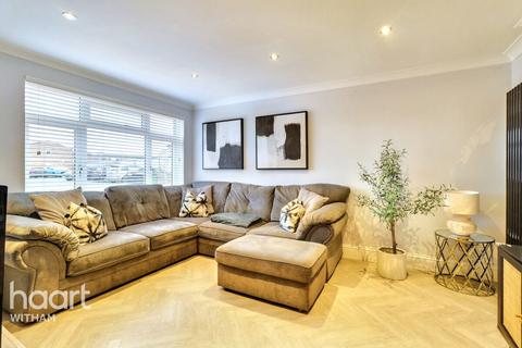 103 Calamint Road, Witham, CM8 2XU