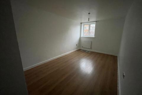 2 bedroom flat to rent, Bradstock Road, London E9