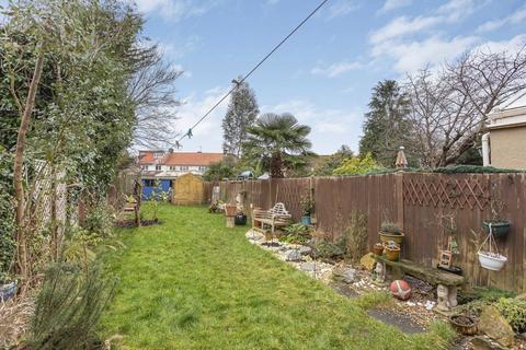 4 bedroom terraced house for sale, Longford Road, Twickenham, TW2