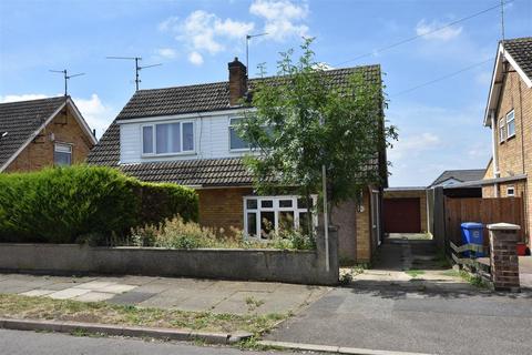 3 bedroom semi-detached house to rent, Brington Drive , Barton Seagrave