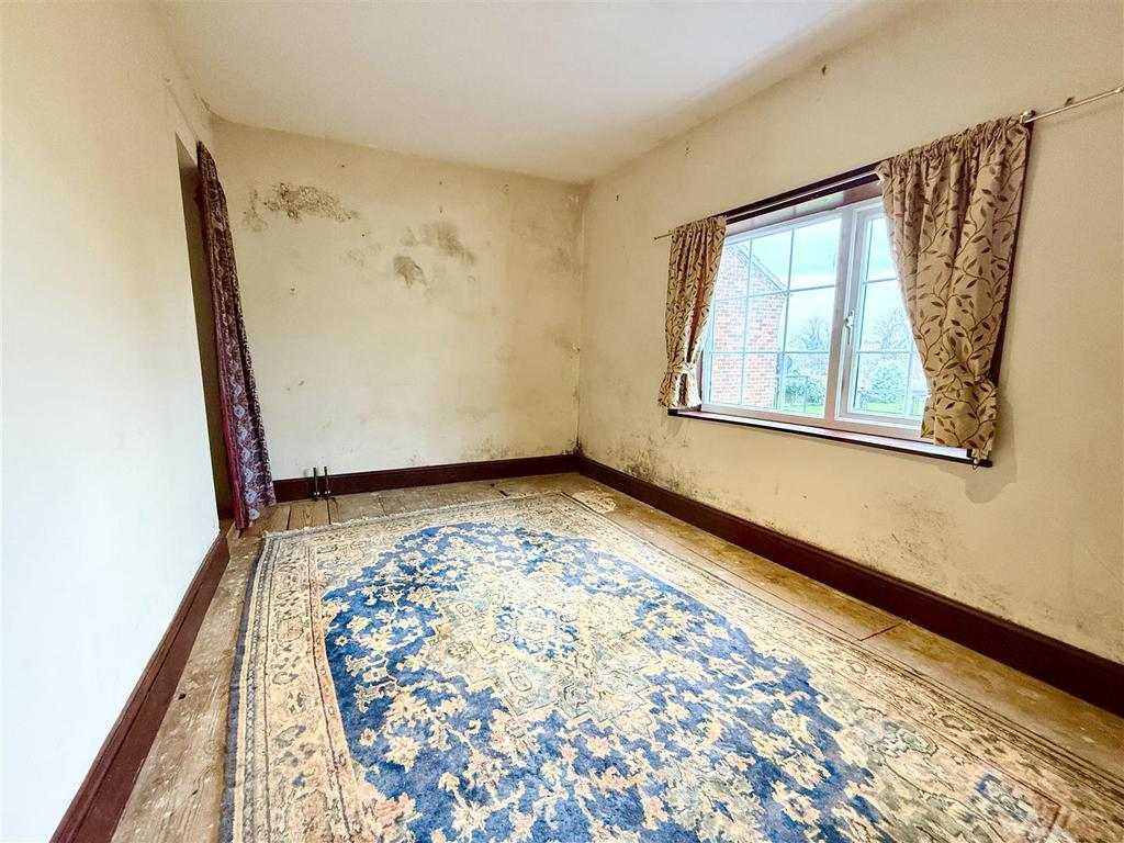 Bedroom tw