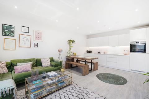 2 bedroom flat for sale, Knatchbull Road, London NW10