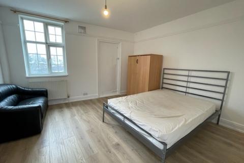 1 bedroom in a flat share to rent, Croydon CR0